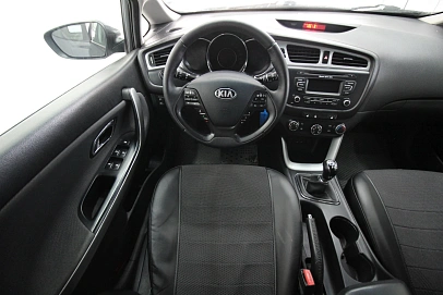 Kia Ceed, 2012г., передний привод, механика