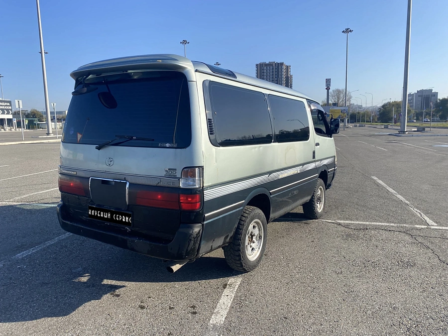 Toyota HiAce, 1996г., полный привод, автомат