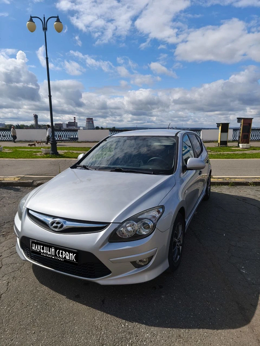 Hyundai i30, 2010г., передний привод, автомат