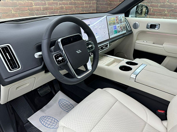 LiXiang L9, 2024г, полный привод, автомат