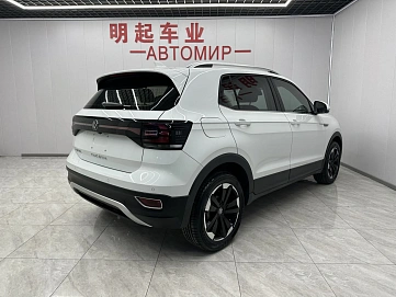 Volkswagen Tacqua, 2022г, передний привод, автомат