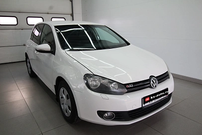 Volkswagen Golf, 2010г., передний привод, механика