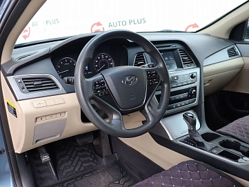 Hyundai Sonata, 2016г, передний привод, автомат