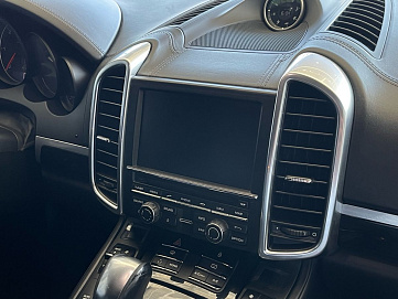 Porsche Cayenne, 2012г, полный привод, автомат