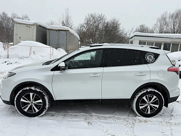 Toyota RAV4, 2019г, полный привод, вариатор