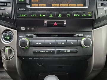 Toyota Land Cruiser, 2011г, полный привод, автомат