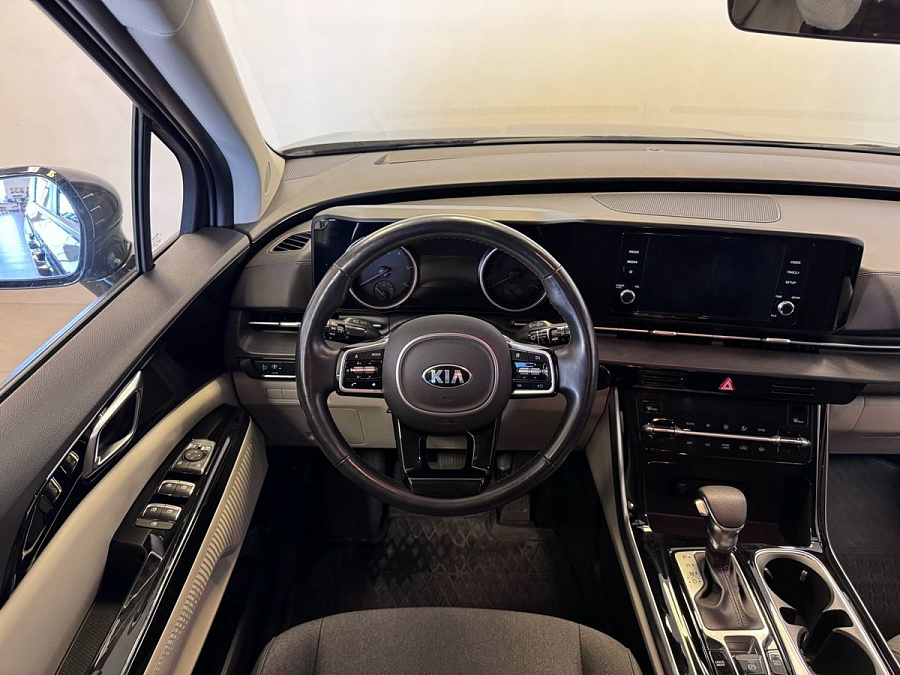 Kia , 2021г., передний привод, автомат