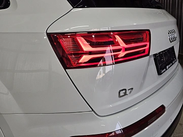 Audi Q7, 2015г, полный привод, автомат