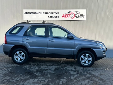 Kia Sportage, 2009г, передний привод, механика