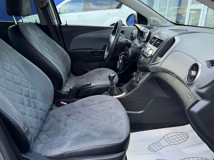 Chevrolet Aveo, 2012г., передний привод, механика