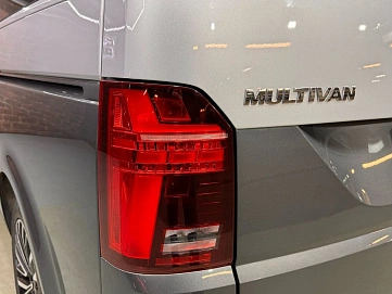 Volkswagen Multivan, 2022г, полный привод, робот