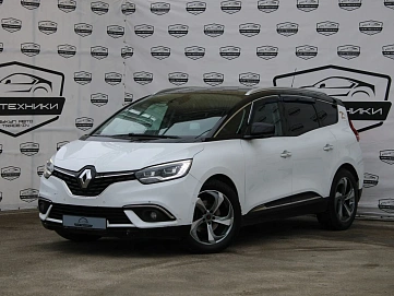 Renault Megane, 2019г, передний привод, робот