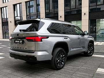 Toyota Sequoia, 2024г, полный привод, автомат