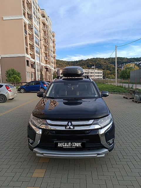 Mitsubishi Outlander, 2018г., полный привод, автомат