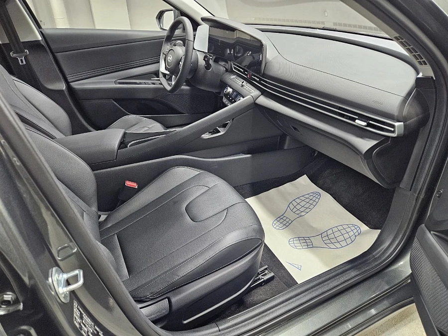 Hyundai Elantra, 2025г., передний привод, вариатор