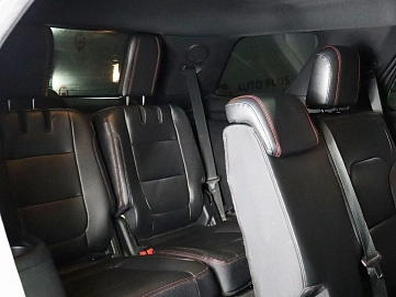 Ford Explorer, 2015г, полный привод, автомат