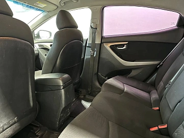 Hyundai Elantra, 2015г, передний привод, автомат