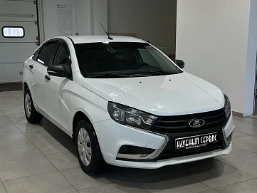 Lada (ВАЗ) Vesta, 2018г, передний привод, механика