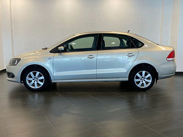 Volkswagen Polo, 2011г, передний привод, механика