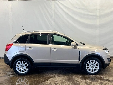 Opel Antara, 2013г., полный привод, автомат