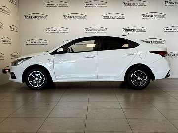 Hyundai Solaris, 2017г., передний привод, автомат