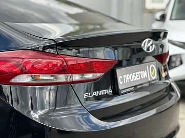 Hyundai Elantra, 2018г, передний привод, автомат