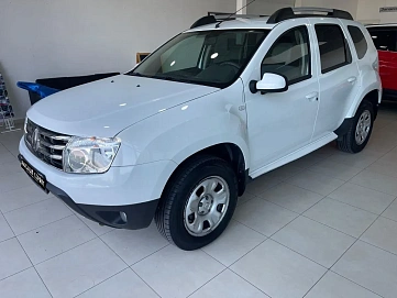 Renault Duster, 2014г, передний привод, автомат