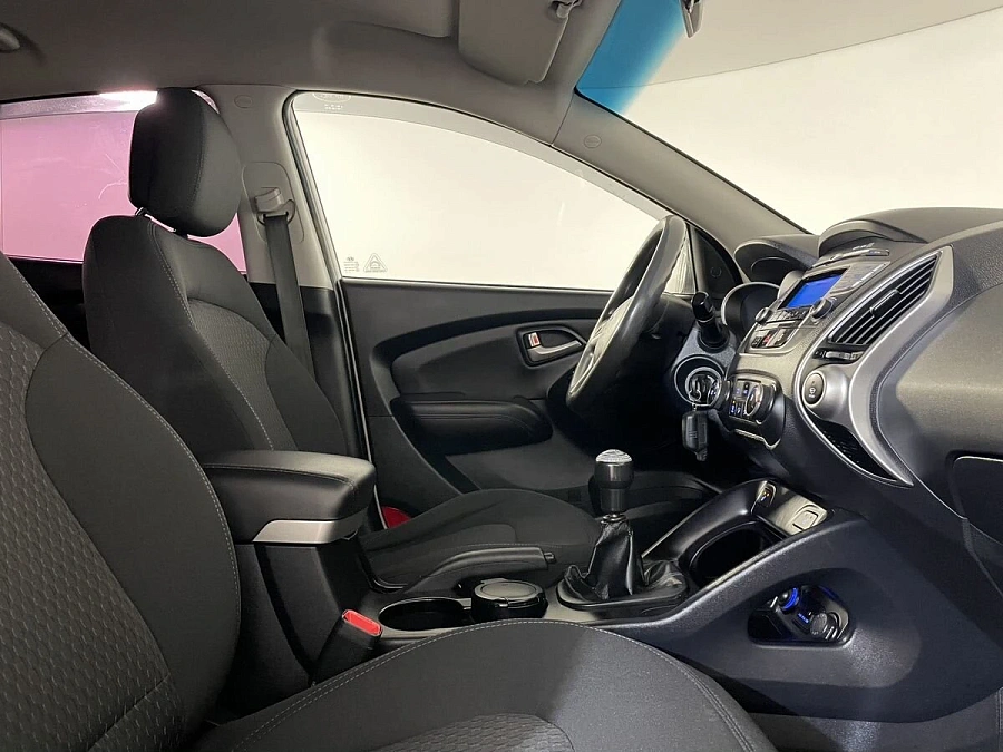 Hyundai ix35, 2012г., передний привод, механика