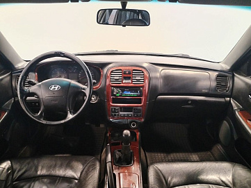 Hyundai Sonata, 2009г, передний привод, механика