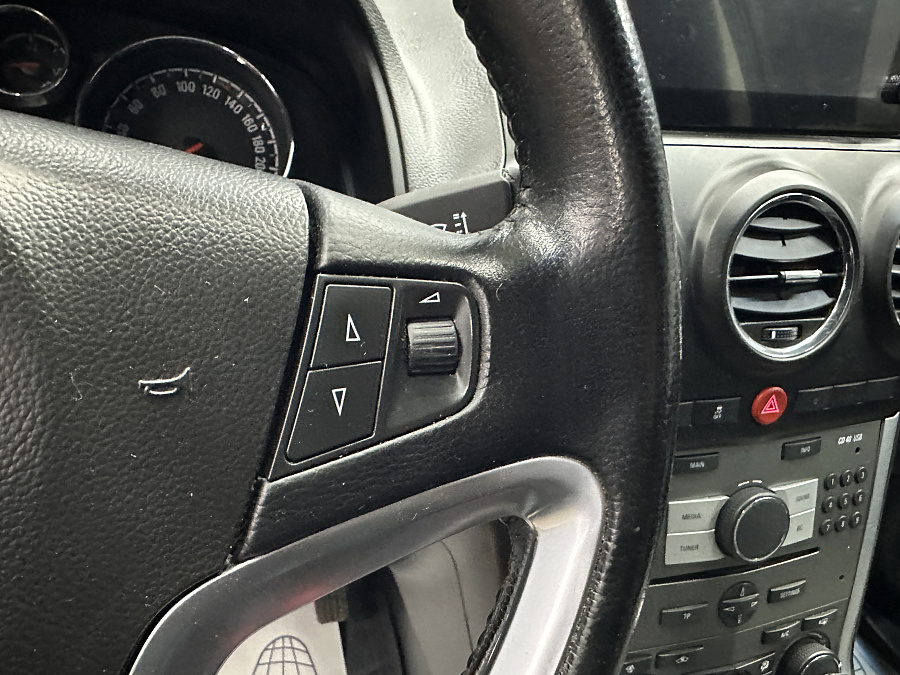 Opel Antara, 2014г., полный привод, автомат