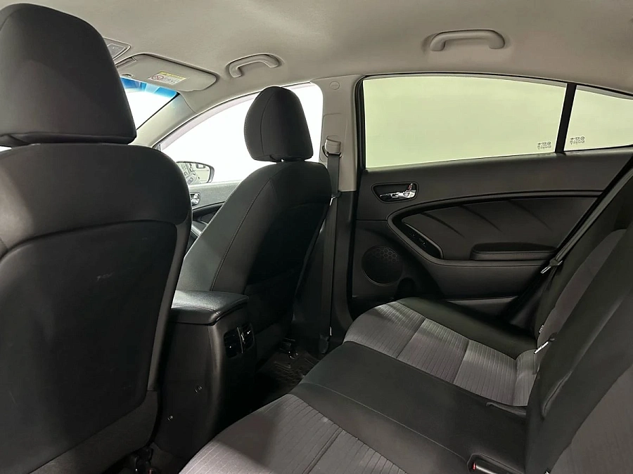 Kia Cerato, 2013г., передний привод, автомат