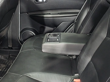 Nissan Qashqai, 2010г, передний привод, вариатор
