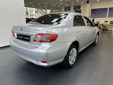 Toyota Corolla, 2012г, передний привод, механика