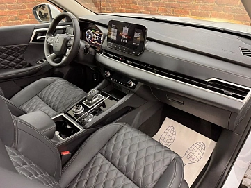 Mitsubishi Outlander, 2023г, передний привод, вариатор