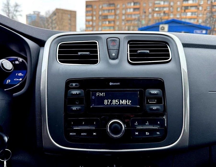 Renault Sandero, 2018г., передний привод, автомат