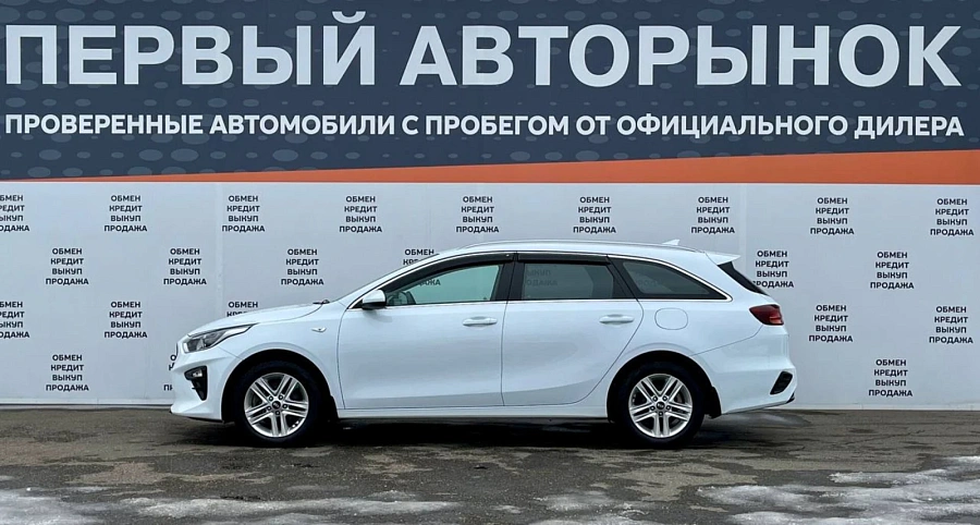 Kia Ceed, 2021г., передний привод, автомат