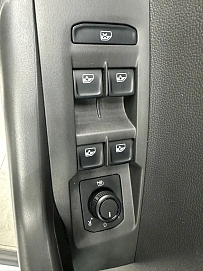 Volkswagen T-Roc, 2022г, передний привод, робот