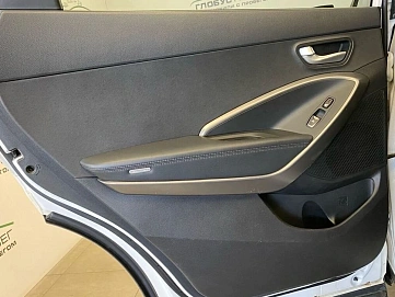 Hyundai Santa Fe, 2014г, передний привод, автомат