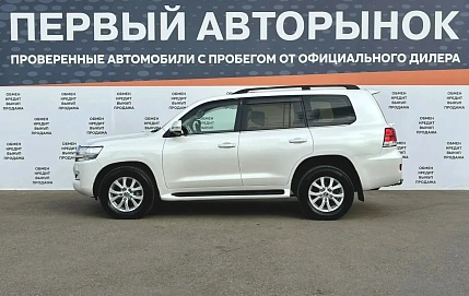 Toyota Land Cruiser, 2016г, полный привод, автомат