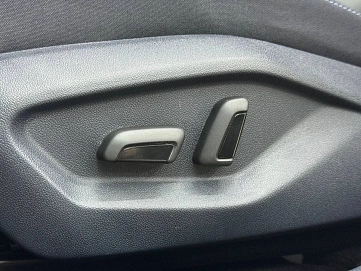 Volkswagen Tharu XR, 2025г, передний привод, робот