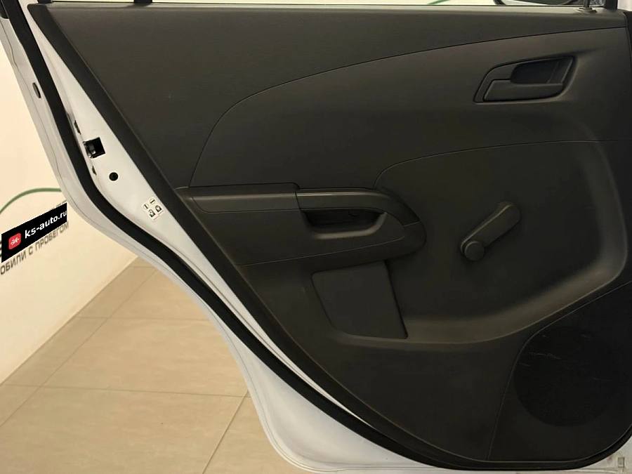 Chevrolet Aveo, 2012г., передний привод, механика