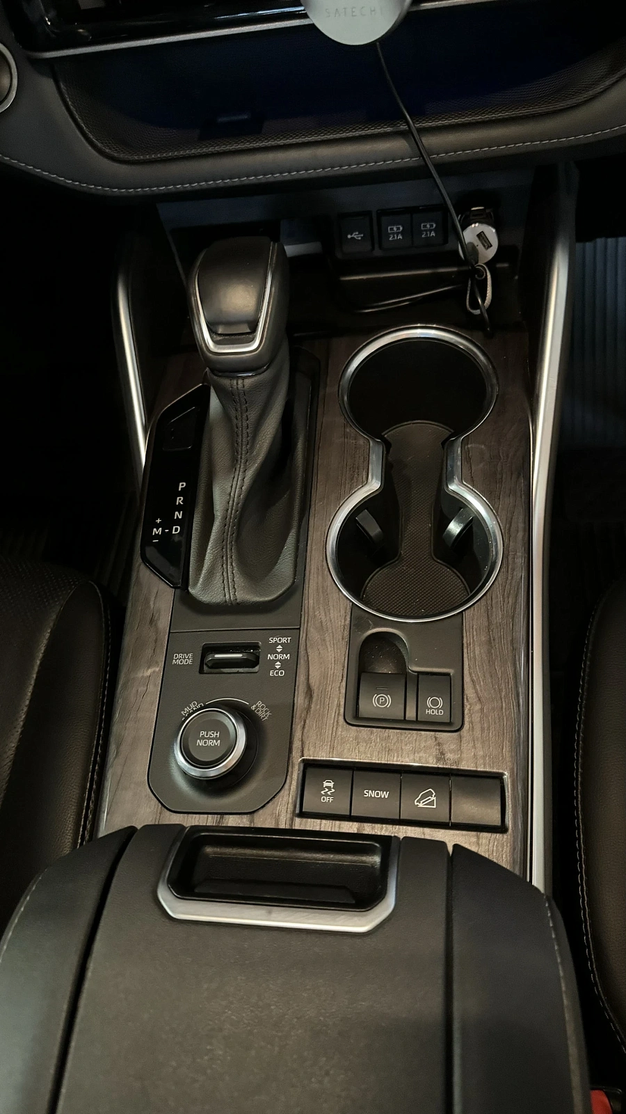 Toyota Highlander, 2021г., полный привод, автомат