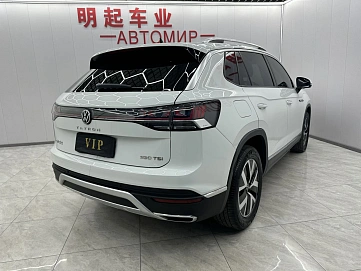 Volkswagen Tayron, 2022г, передний привод, робот