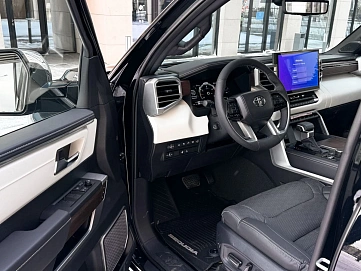 Toyota Sequoia, 2025г, полный привод, автомат