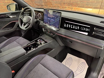 Volkswagen Tiguan, 2025г, полный привод, робот