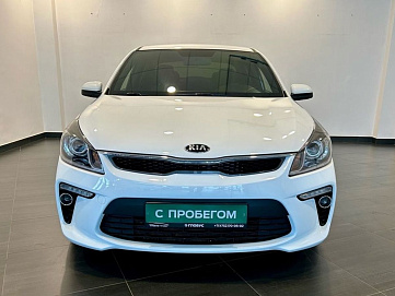 Kia , 2020г., передний привод, автомат