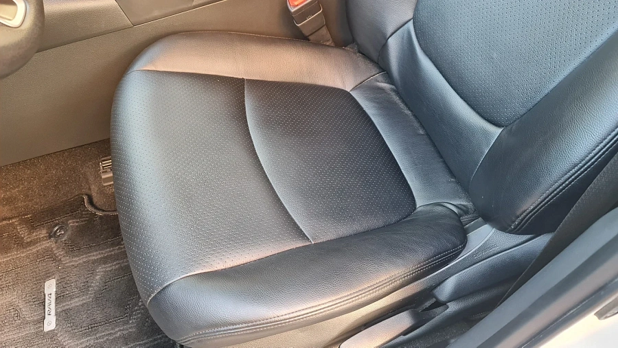 Toyota RAV4, 2020г., передний привод, вариатор