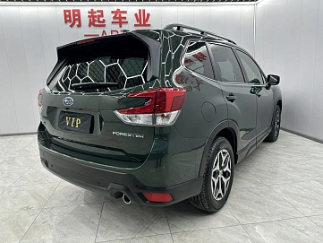 Subaru Forester, 2022г, полный привод, вариатор