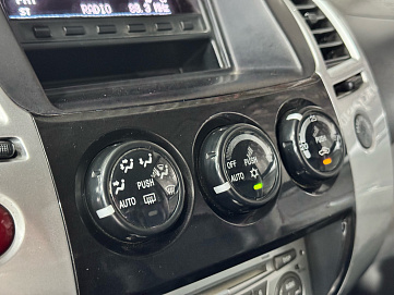 Mitsubishi Pajero Sport, 2010г, полный привод, автомат