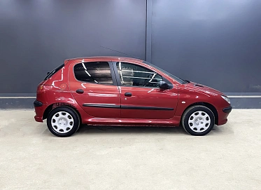 Peugeot 206, 2006г, передний привод, механика
